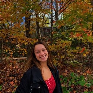 Meet your Posher, Maddie